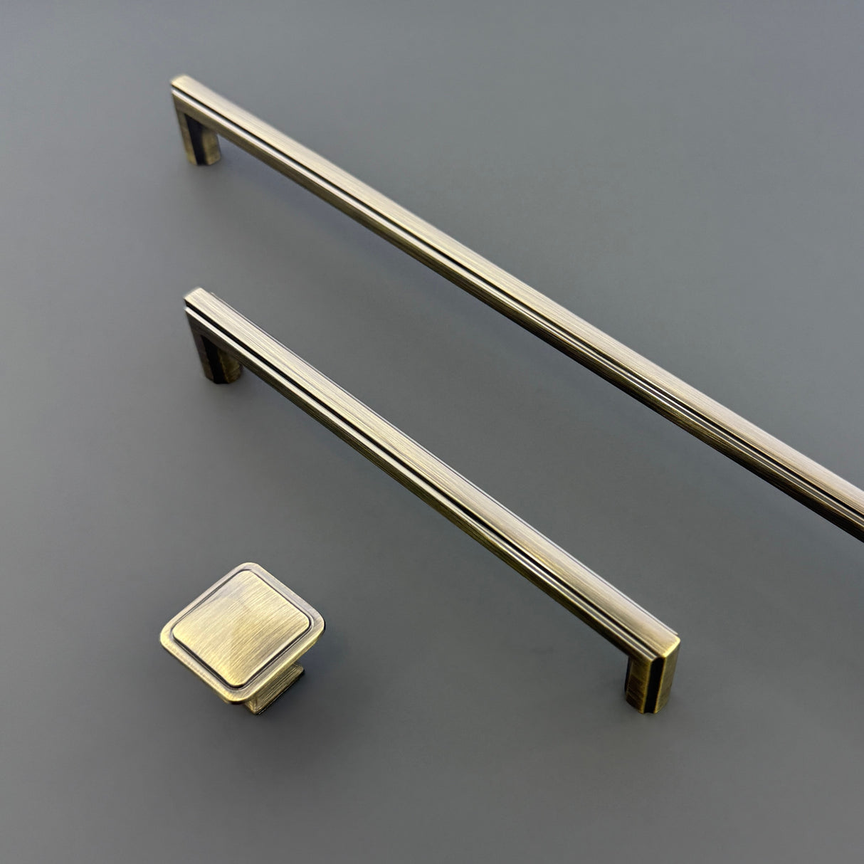 HAYDOCK, Square Pull Handle