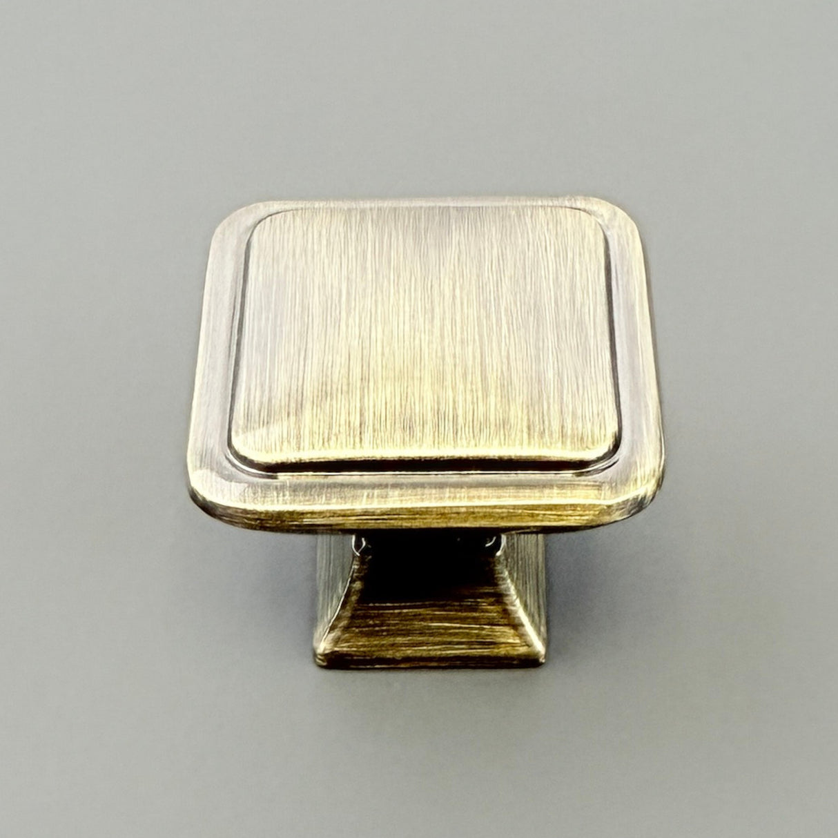 HAYDOCK, Square Knob Handle