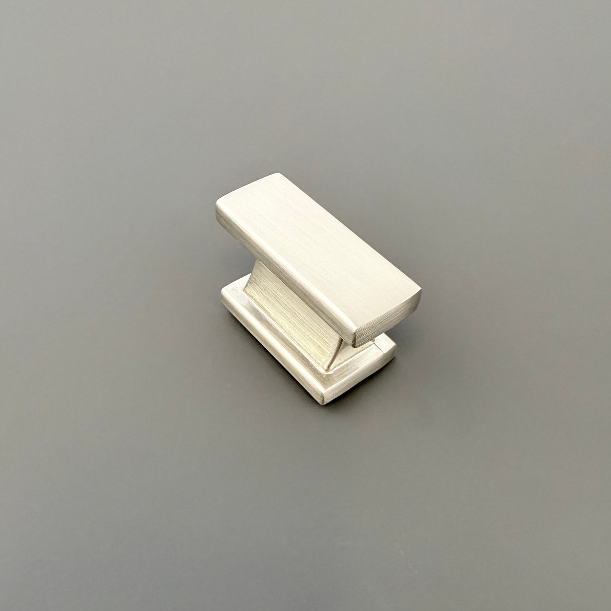 WINDSOR, Knob Handle