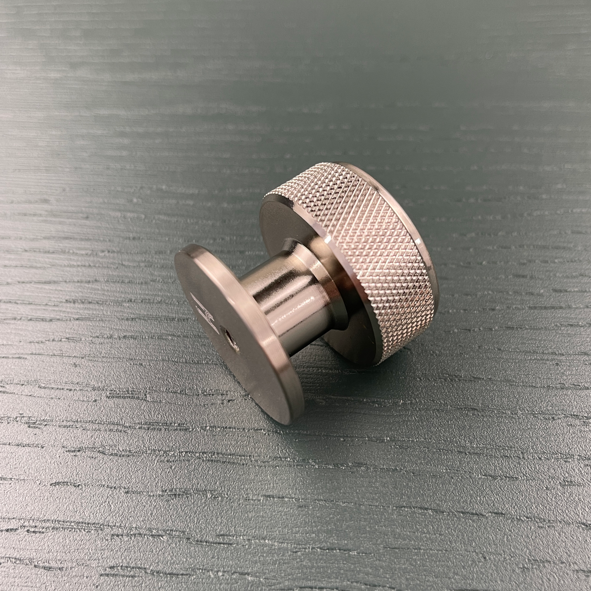 CHELMSFORD, Knurled Knob Handle